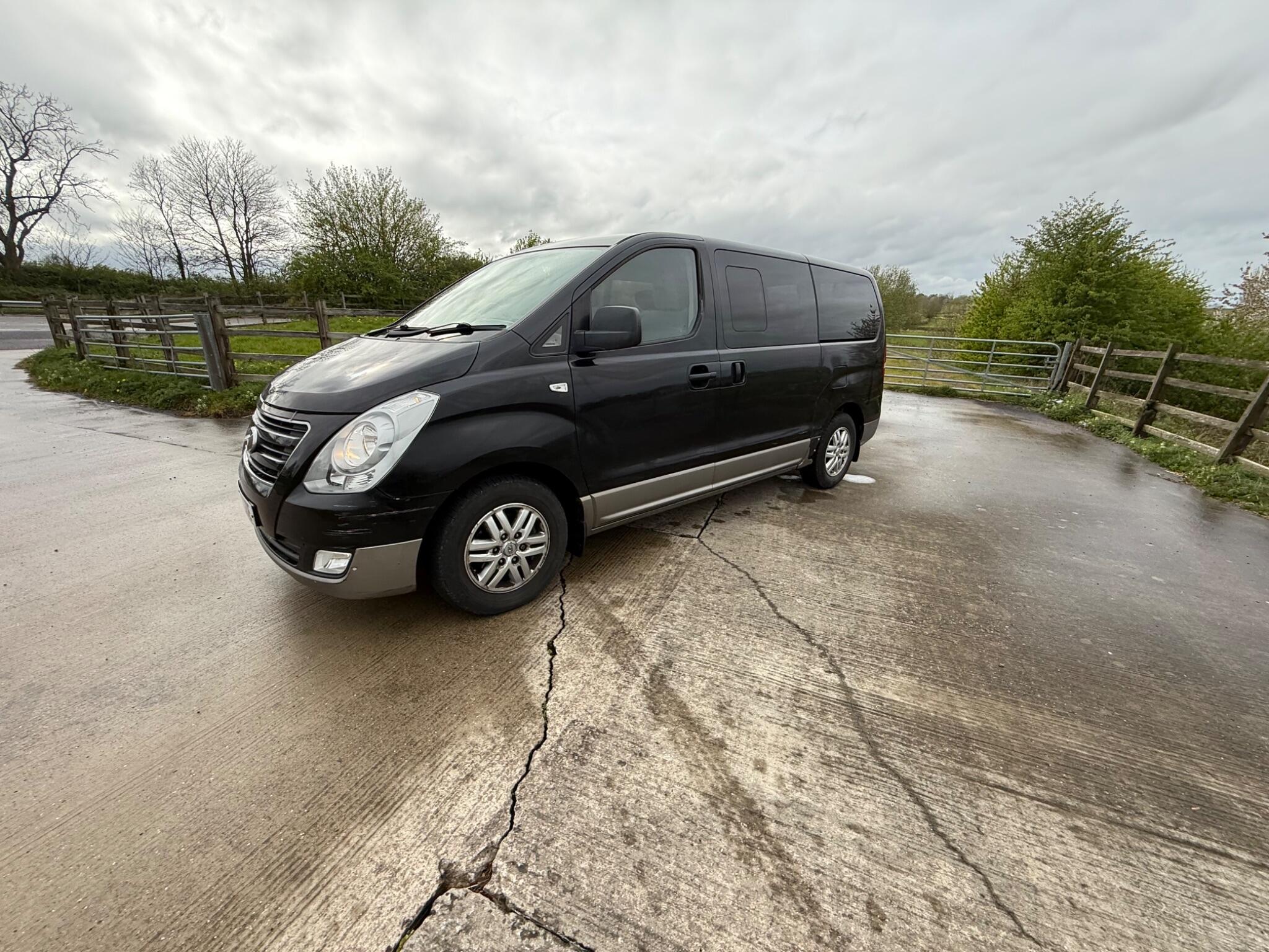 Hyundai i800 2.5 CRDi SE Auto Euro 6 5dr — photo 63 of 100
